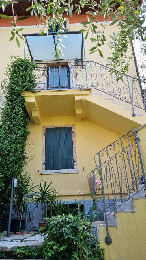 Casa Elsa Apartment Torri Del Benaco Exterior photo
